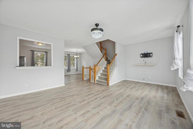 17 HILLVIEW CIR, Lansdowne, PA 19050