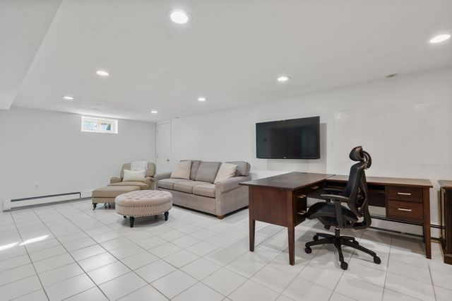164 Common St, Belmont, MA 02478