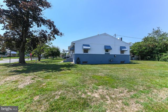 260 BEACON AVE, Paulsboro, NJ 08066