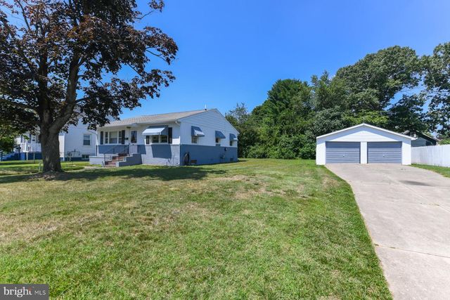 260 BEACON AVE, Paulsboro, NJ 08066
