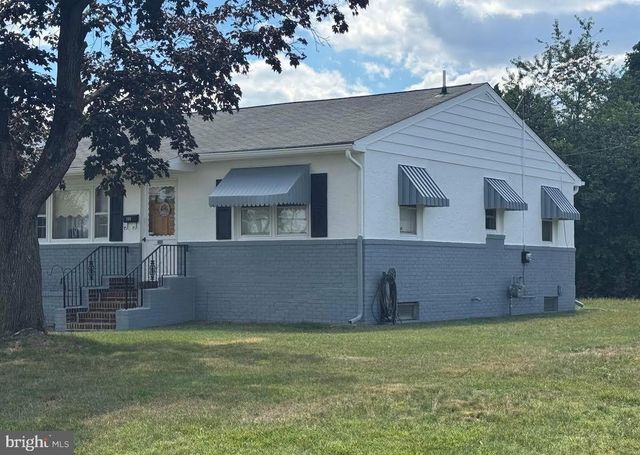 260 BEACON AVE, Paulsboro, NJ 08066