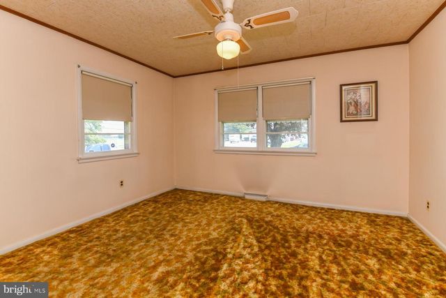 260 BEACON AVE, Paulsboro, NJ 08066