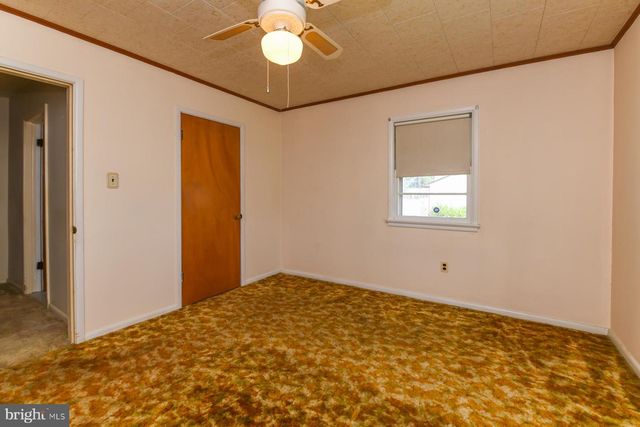 260 BEACON AVE, Paulsboro, NJ 08066