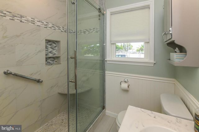 260 BEACON AVE, Paulsboro, NJ 08066
