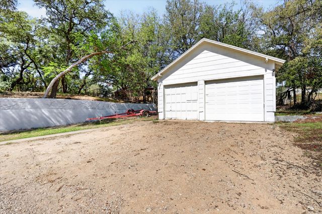 71 Crown Road, Willow Park, TX 76087