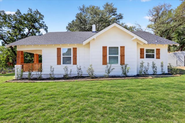71 Crown Road, Willow Park, TX 76087