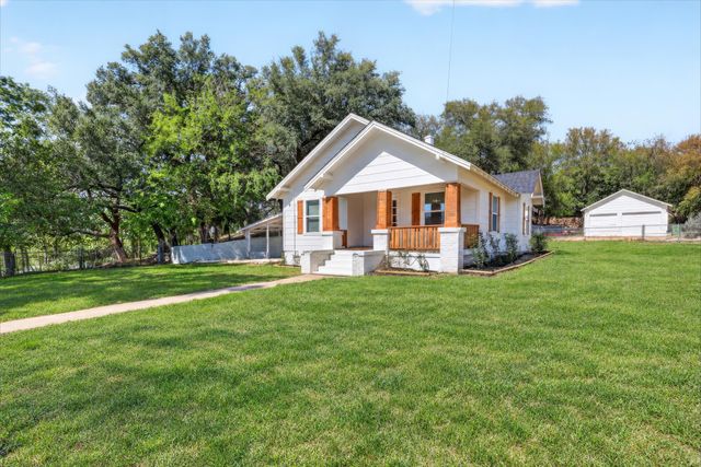 71 Crown Road, Willow Park, TX 76087