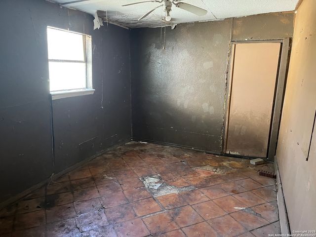 307 Cherry Ridge, San Antonio, TX 78213