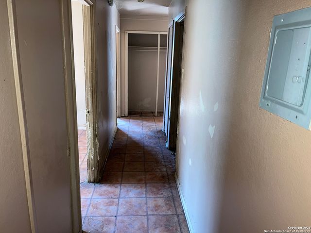 307 Cherry Ridge, San Antonio, TX 78213