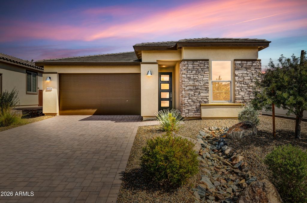 4521 CHARRO Court, Wickenburg, AZ 85390