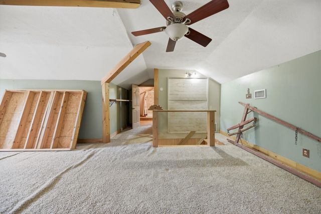 1284 E Hempstead Street, Giddings, TX 78942