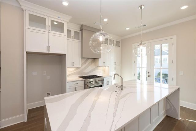 220 Midnight Oak Run 2, Alpharetta, GA 30009