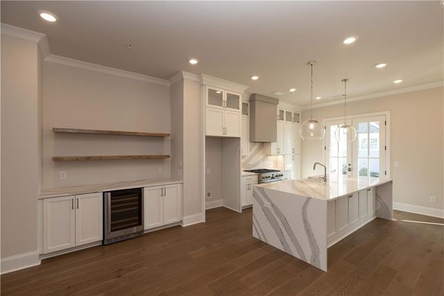 220 Midnight Oak Run 2, Alpharetta, GA 30009