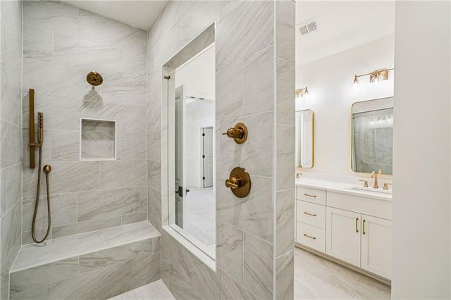 220 Midnight Oak Run 2, Alpharetta, GA 30009