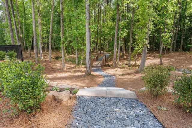 220 Midnight Oak Run 2, Alpharetta, GA 30009