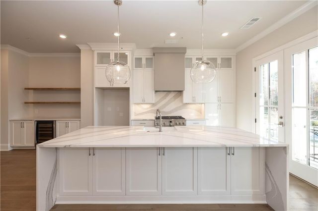 220 Midnight Oak Run 2, Alpharetta, GA 30009