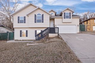 903 North 4th Street, Ozark, MO 65721