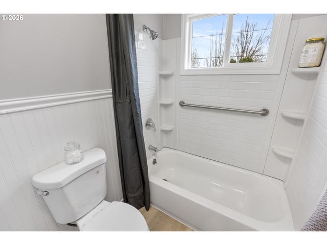 3911 N ATTU St, Portland, OR 97217