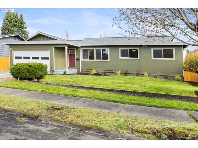 3911 N ATTU St, Portland, OR 97217