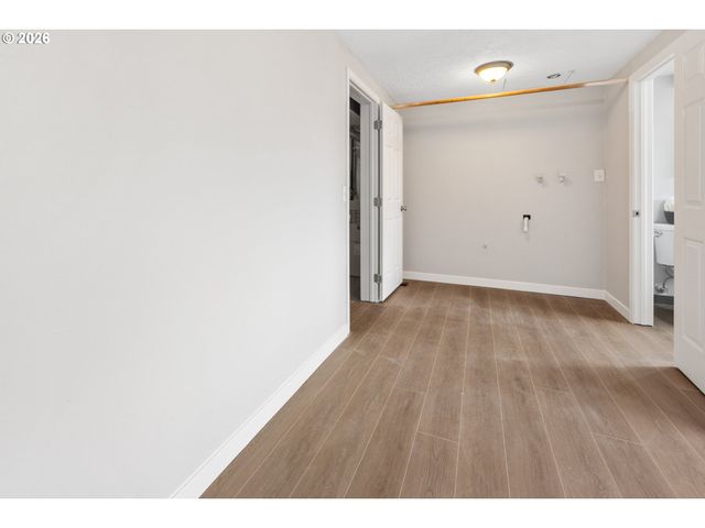 3911 N ATTU St, Portland, OR 97217