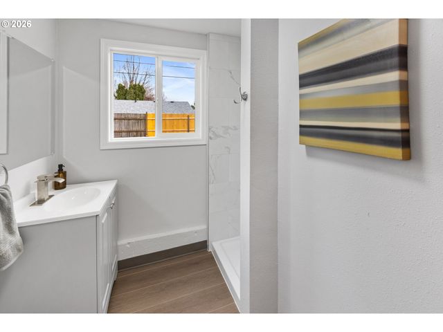 3911 N ATTU St, Portland, OR 97217