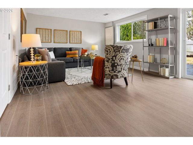 3911 N ATTU St, Portland, OR 97217