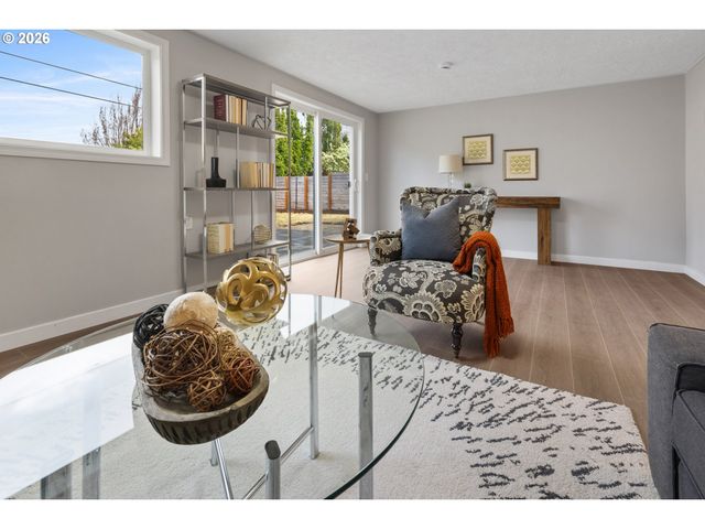 3911 N ATTU St, Portland, OR 97217