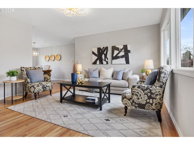 3911 N ATTU St, Portland, OR 97217