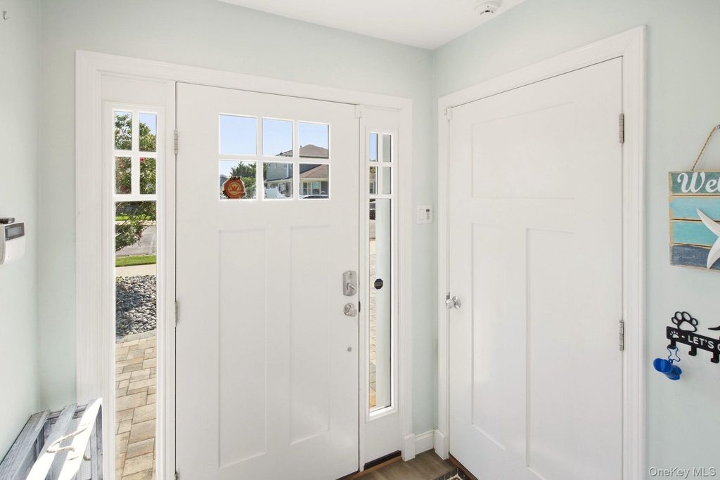 241 W Pine Street, Long Beach, NY 11561 — photo 4