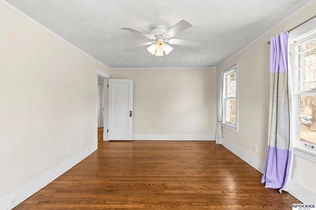 102 N 55 Street, Omaha, NE 68132