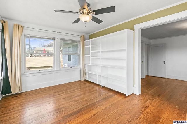 102 N 55 Street, Omaha, NE 68132