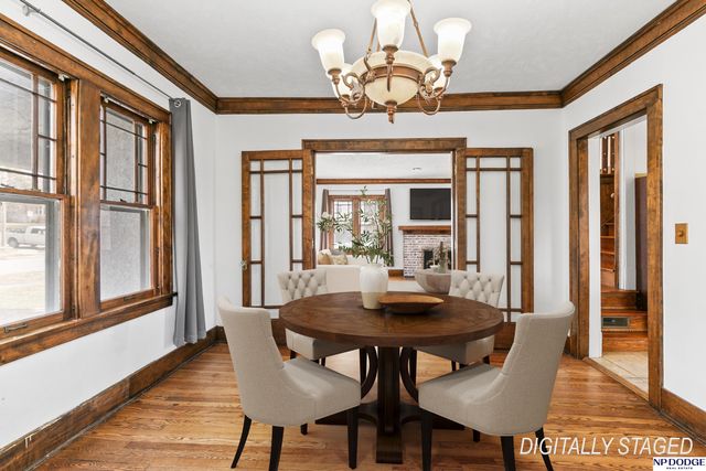 102 N 55 Street, Omaha, NE 68132