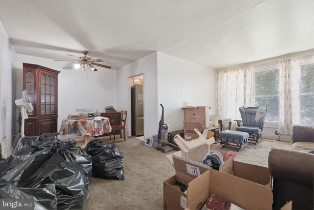 2111 OAKMONT ST, Philadelphia, PA 19152