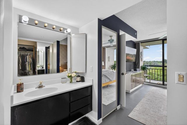 1801 Marina Isle Way 502, Jupiter, FL 33477