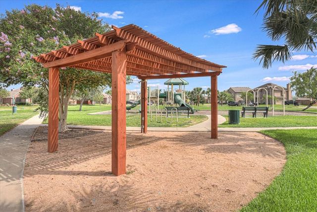 7938 Fort Griffen Dr, Corpus Christi, TX 78414