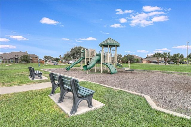 7938 Fort Griffen Dr, Corpus Christi, TX 78414