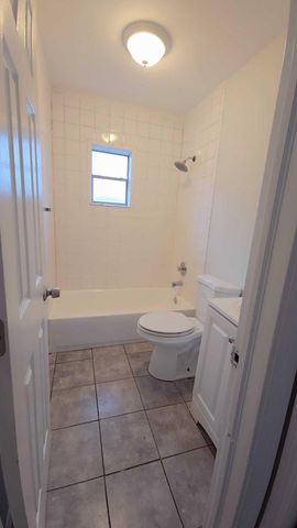 621 NW 5th Avenue Unit 3, Pompano Beach, FL 33060