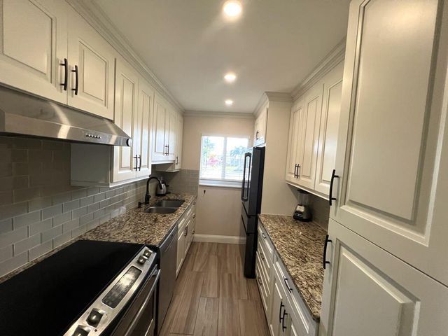 255 Main Boulevard D, Boynton Beach, FL 33435