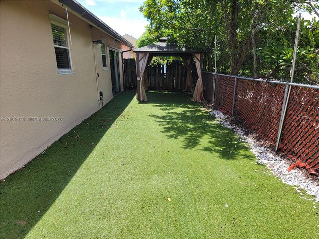 7927 NW 50th Street, Lauderhill, FL 33351