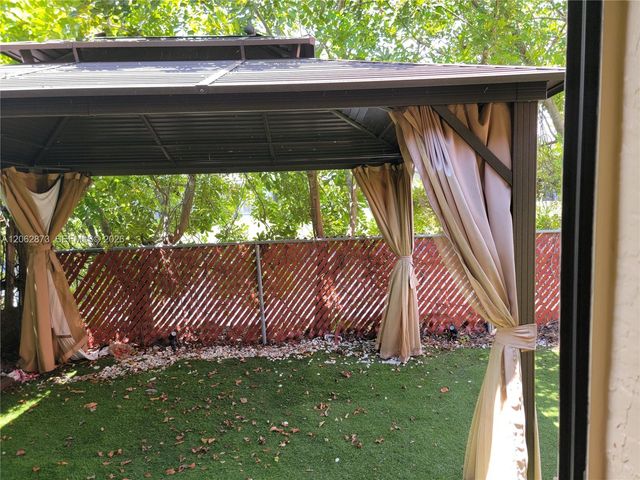 7927 NW 50th Street, Lauderhill, FL 33351