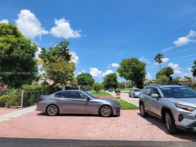 7927 NW 50th Street, Lauderhill, FL 33351