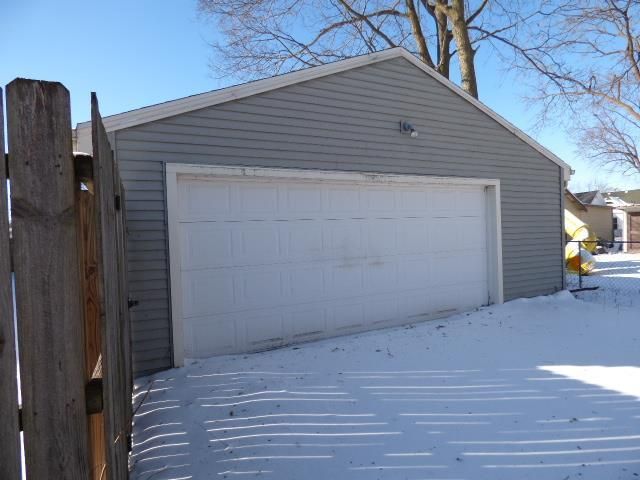 827 Garfield Avenue, Beloit, WI 53511