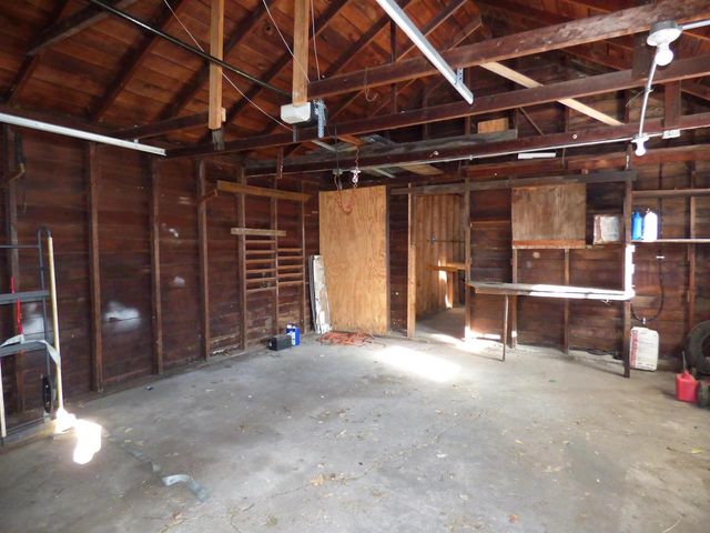 827 Garfield Avenue, Beloit, WI 53511