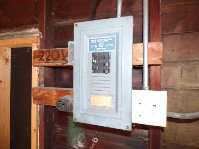 827 Garfield Avenue, Beloit, WI 53511