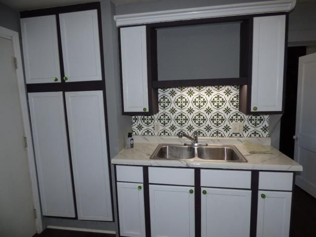 827 Garfield Avenue, Beloit, WI 53511