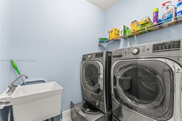 898 SW Curtis St, Port St. Lucie, FL 34983