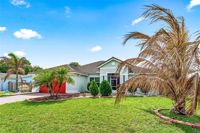 898 SW Curtis St, Port St. Lucie, FL 34983