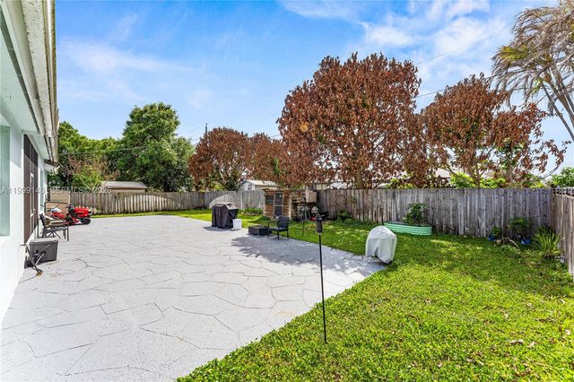 898 SW Curtis St, Port St. Lucie, FL 34983