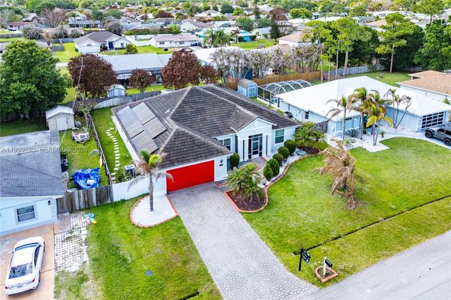 898 SW Curtis St, Port St. Lucie, FL 34983