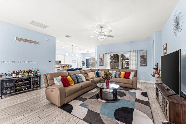 898 SW Curtis St, Port St. Lucie, FL 34983